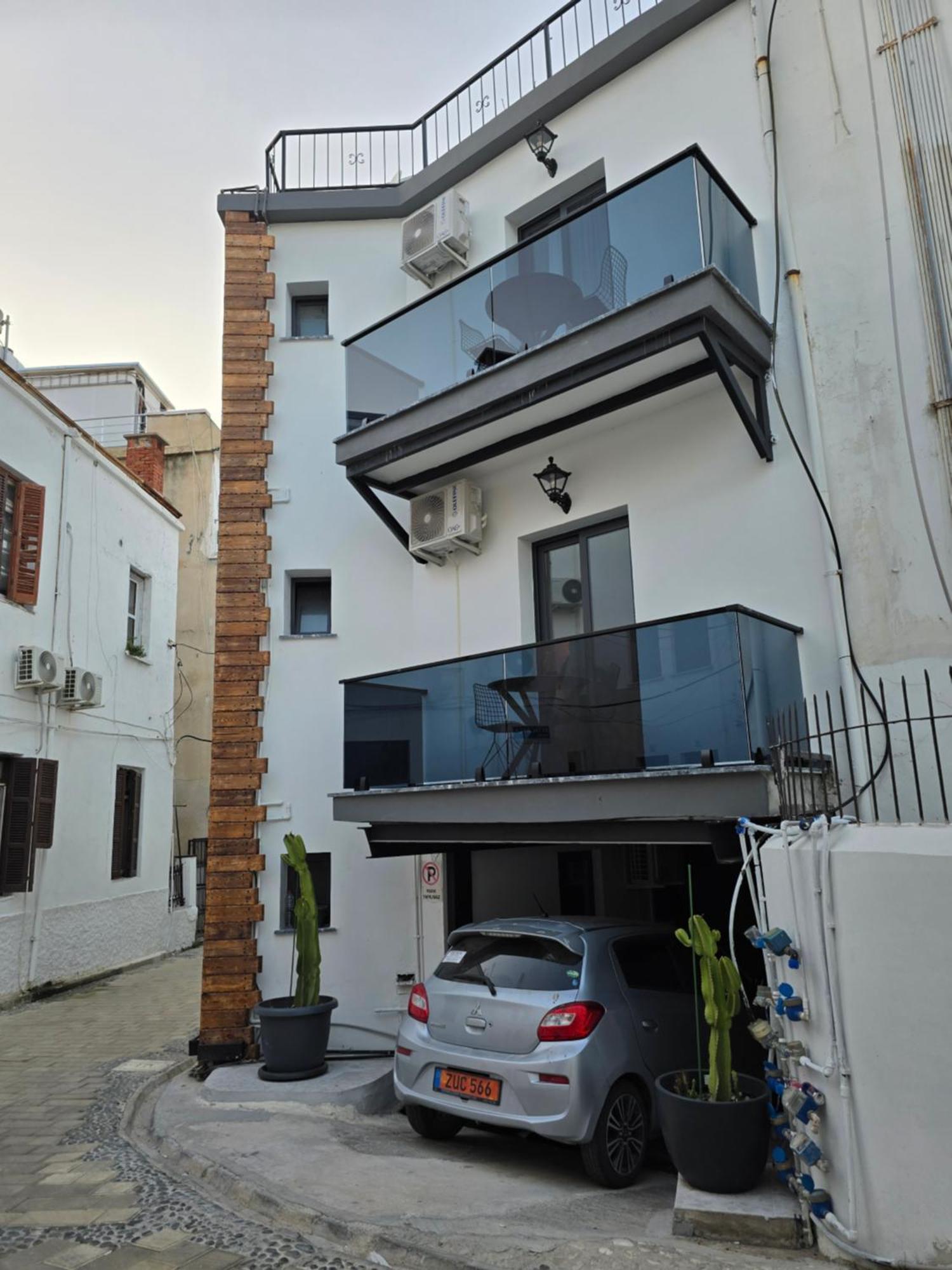 Cyprus Harbour Suites Kyrenia  Ngoại thất bức ảnh