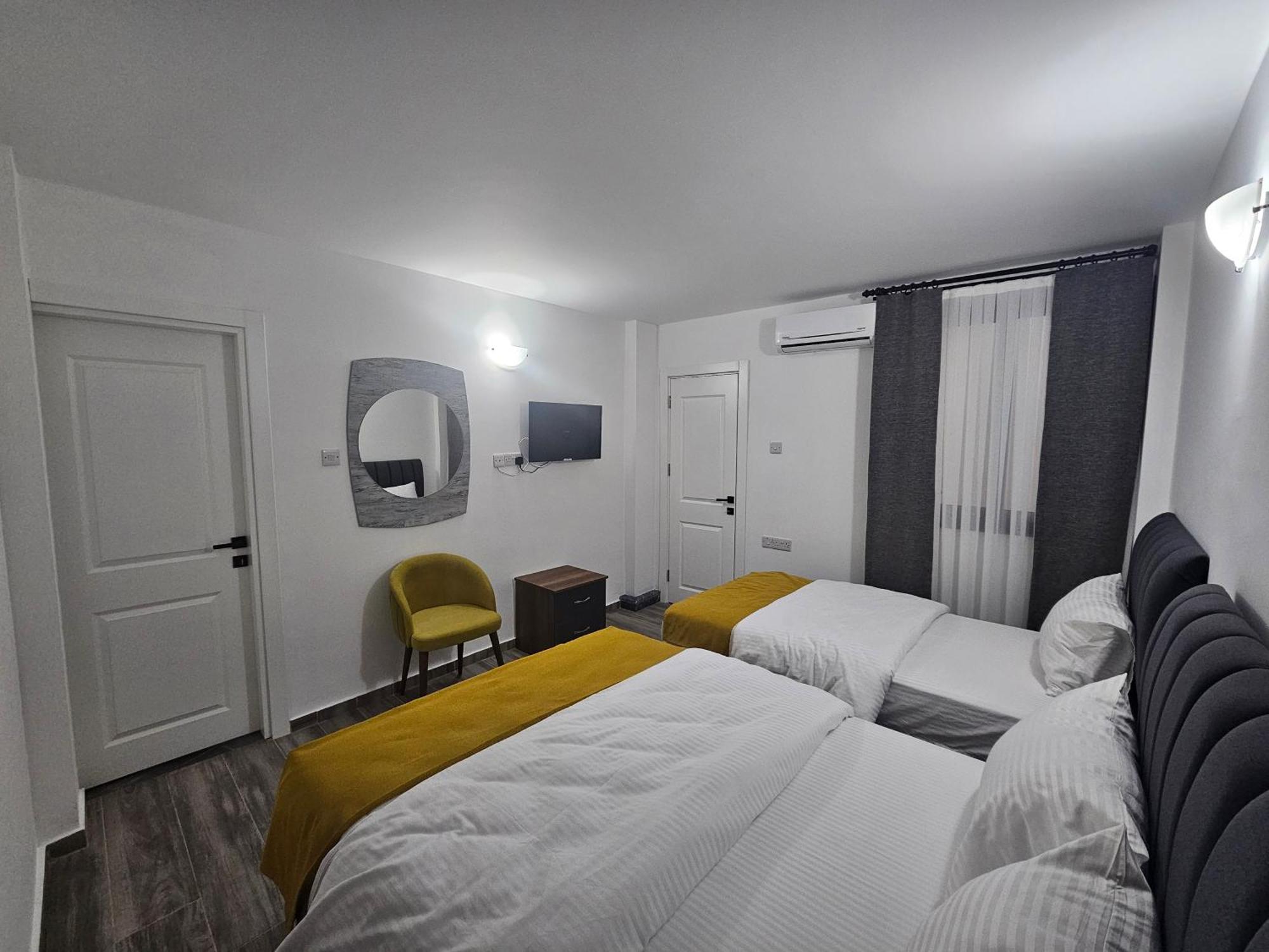 Cyprus Harbour Suites Kyrenia  Ngoại thất bức ảnh