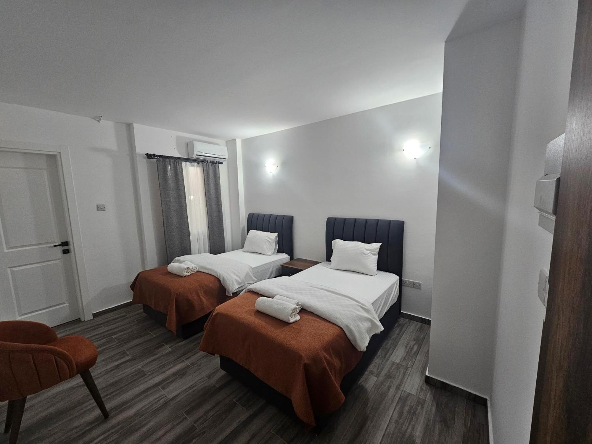 Cyprus Harbour Suites Kyrenia  Ngoại thất bức ảnh